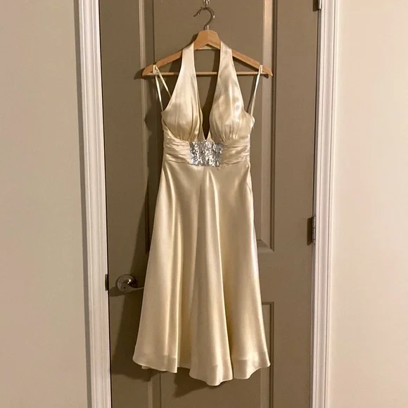 BCBG | Dresses | Bcbg Silk Satin Ivory Halter Dress | Poshmark BCBG | Dresses | Bcbg Silk Satin Ivory Halter Dress | Poshmark